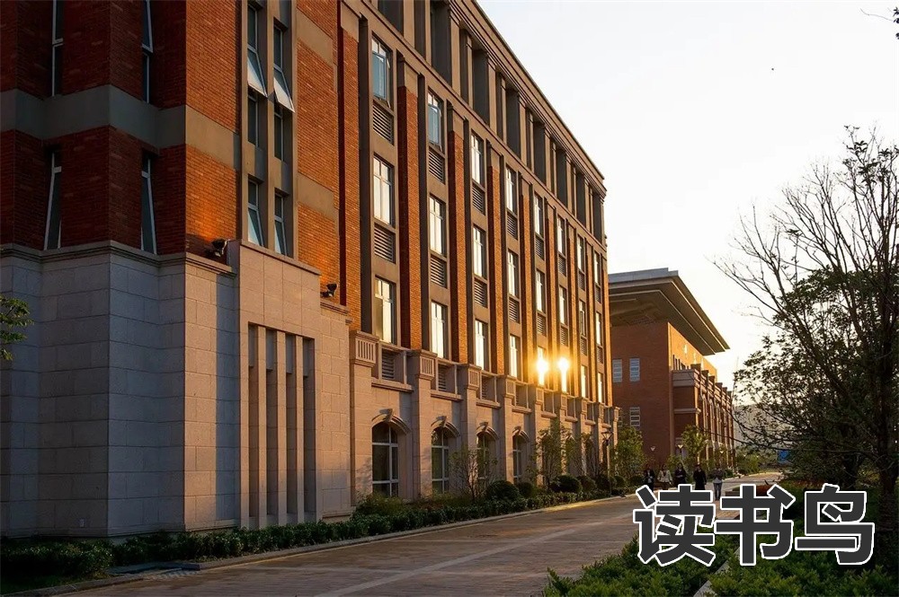 复读生报考什么大学最好(全国各地哪个大学最好考)