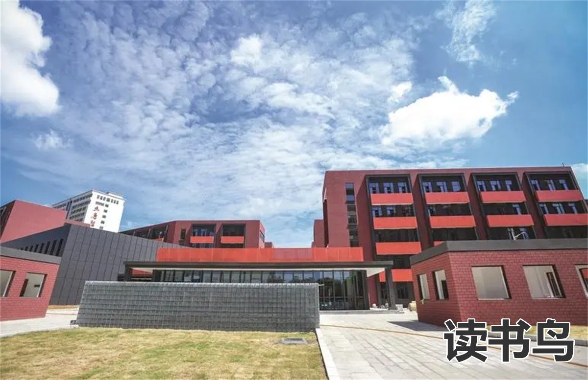 长沙明达复读学校在哪里（长沙明达复读学校）