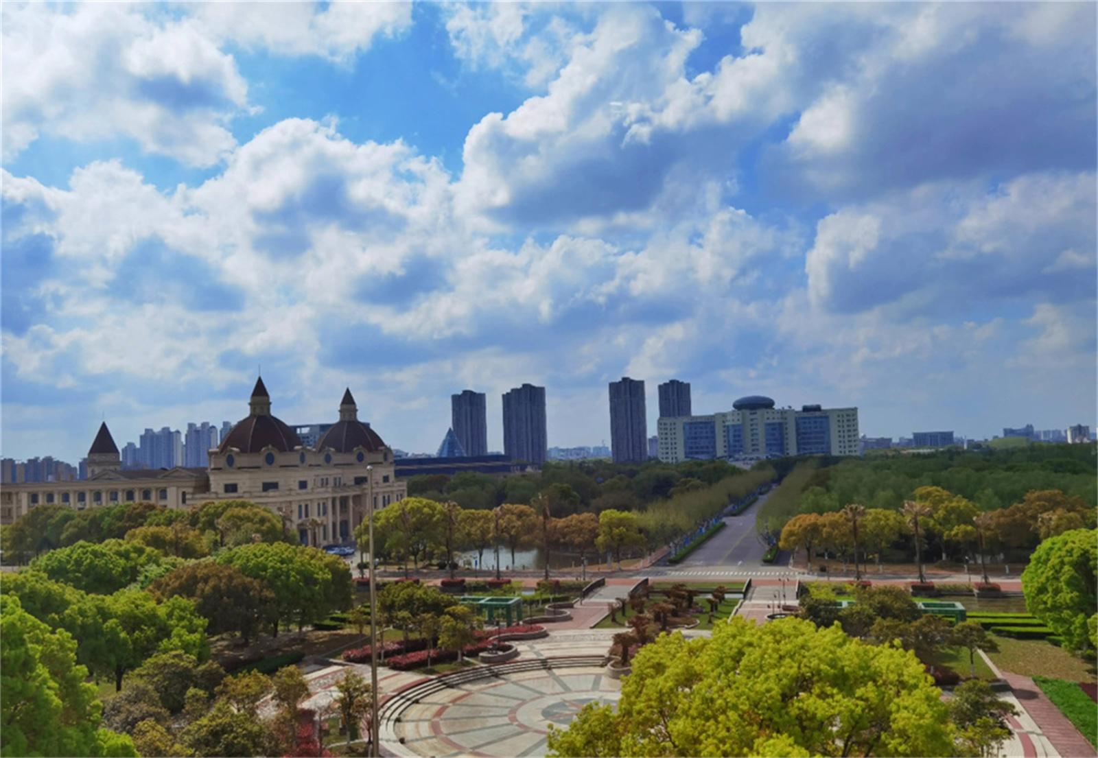 在长沙的技工学校什么专业适合女孩学？（在长沙的技工学校什么专业适合女孩学？）