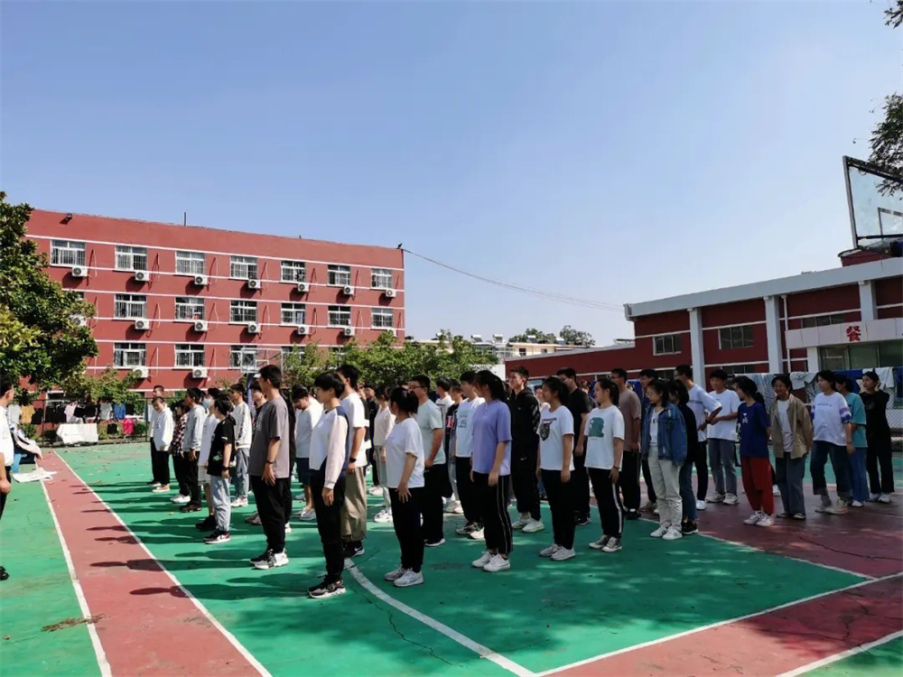 娄底技校哪所好（是冷水江市高级技校）