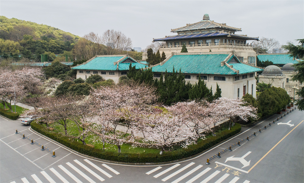 娄底职业技术学院（学校管理制度如何）