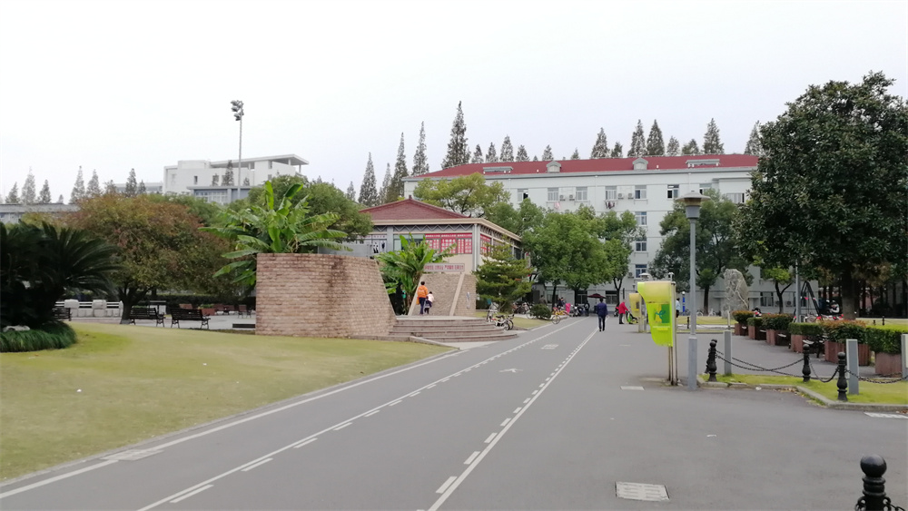 湖南大汉技工学校（学校收费标准）