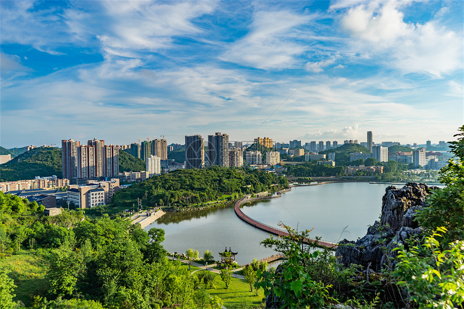 长沙复读有几所公办院校？（同升湖实验中学是公办还是民办？）