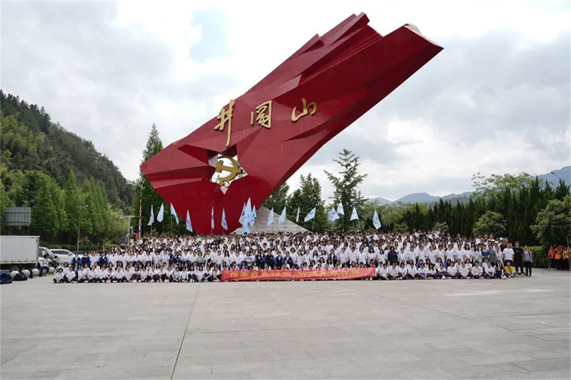 长沙市耀华高级中学有什么特色？